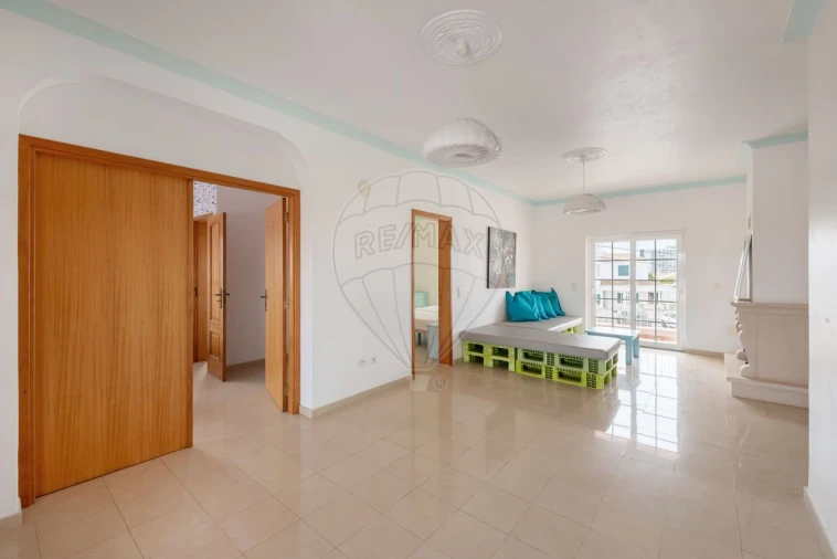 Moradia T7 para Venda em Lagos (São Sebastião e Santa Maria) Foto 26