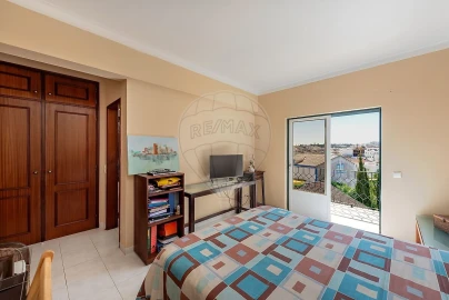 Moradia T5 para Venda em Lagos (São Sebastião e Santa Maria)