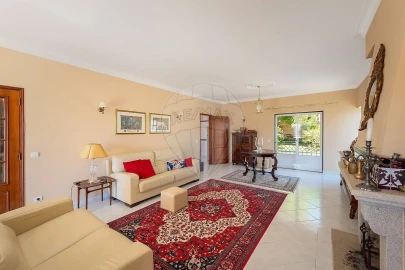 Moradia T5 para Venda em Lagos (São Sebastião e Santa Maria)
