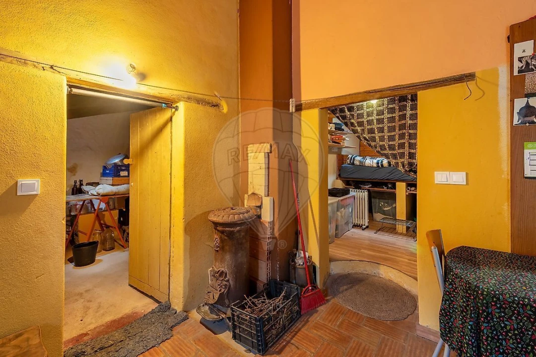 Moradia T4 para Venda em Monchique Foto 10