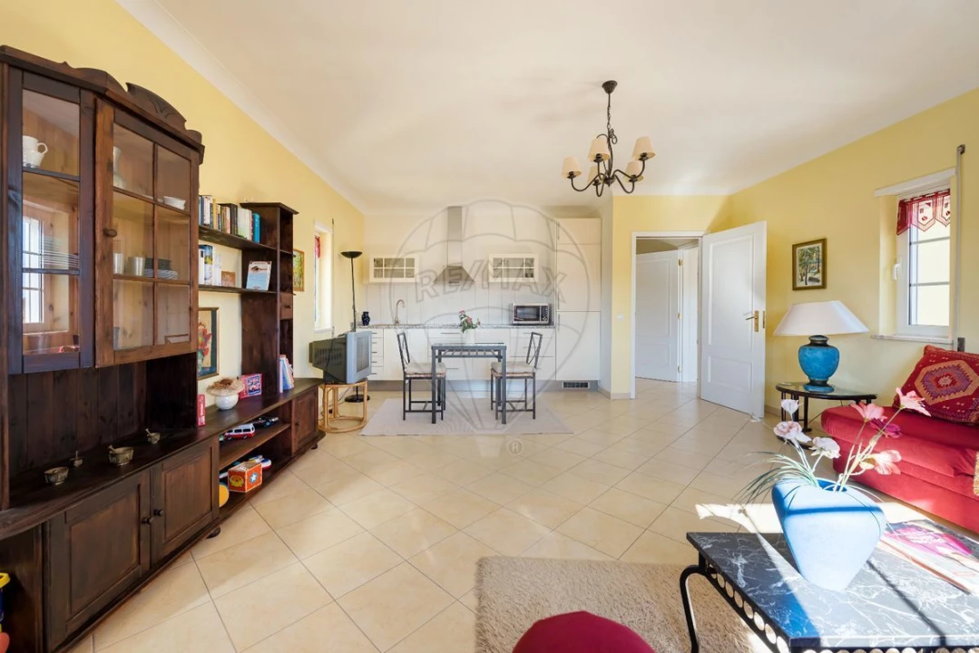 Moradia T4 para Venda em Luz Foto 18