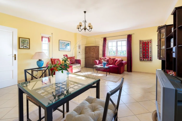 Moradia T4 para Venda em Luz Foto 19