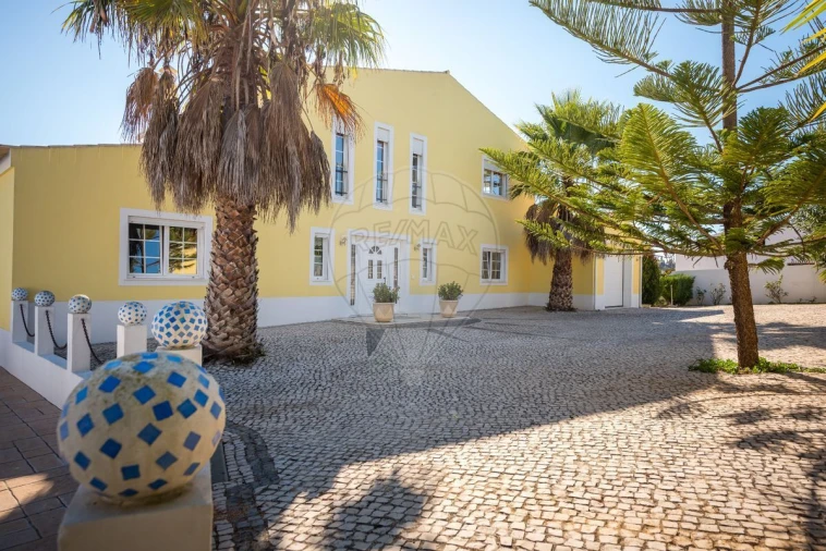 Moradia T4 para Venda em Luz Foto 24