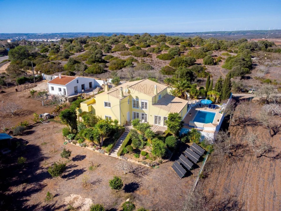 Moradia T4 para Venda em Luz Foto 2