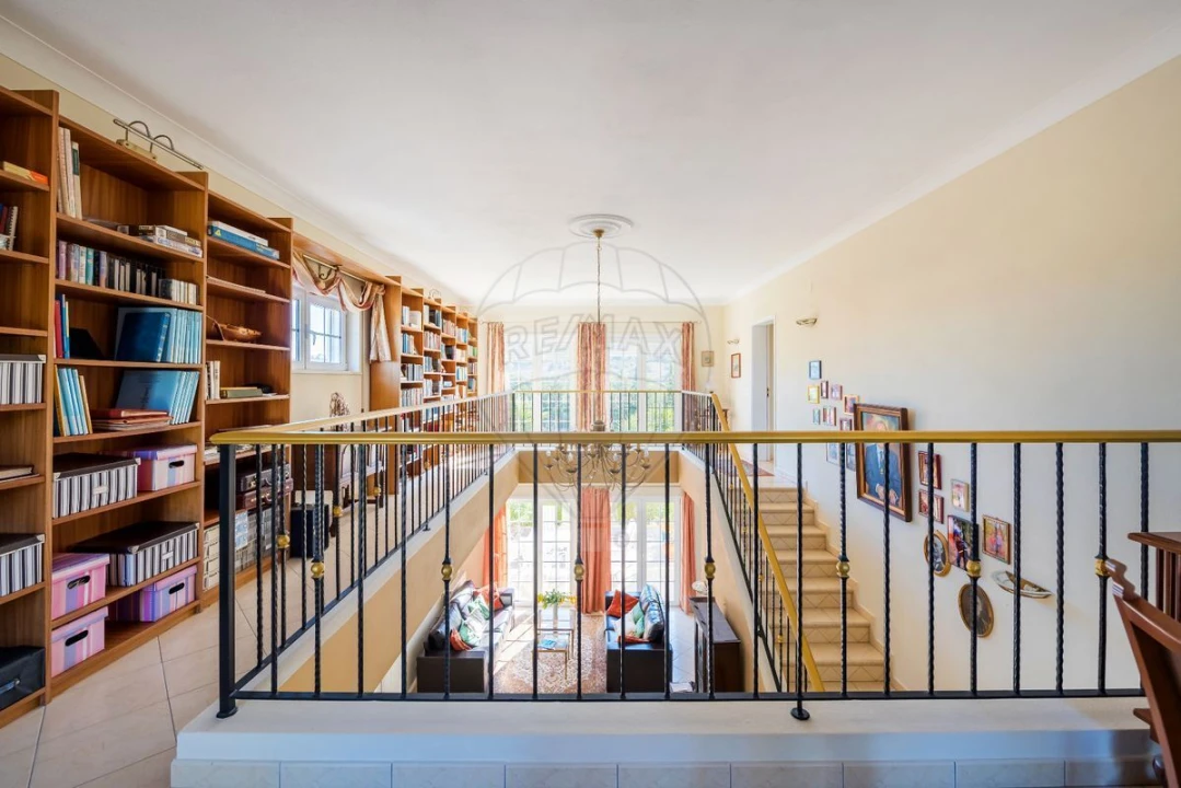 Moradia T4 para Venda em Luz Foto 16