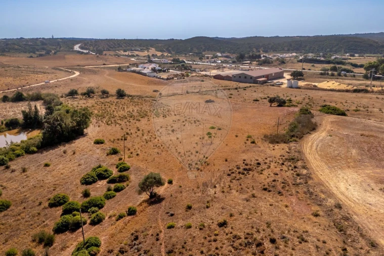 Terreno para Venda em Budens Foto 3