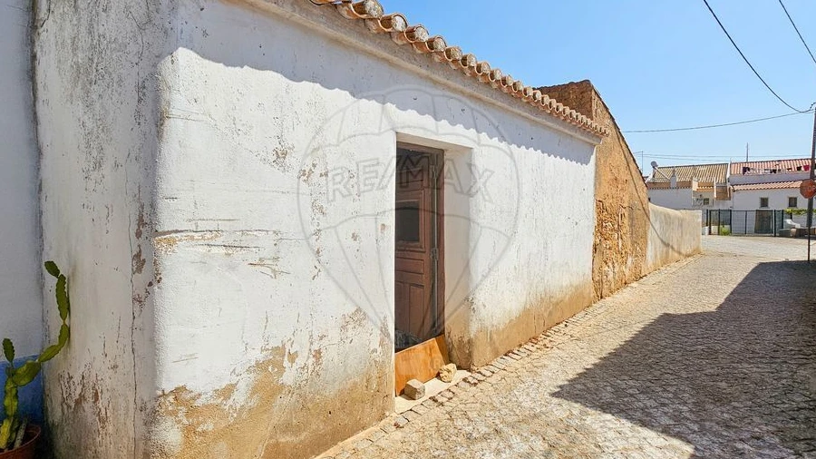 Moradia T2 para Venda em Barão de São Miguel