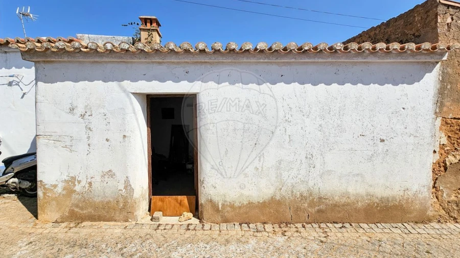 Moradia T2 para Venda em Barão de São Miguel