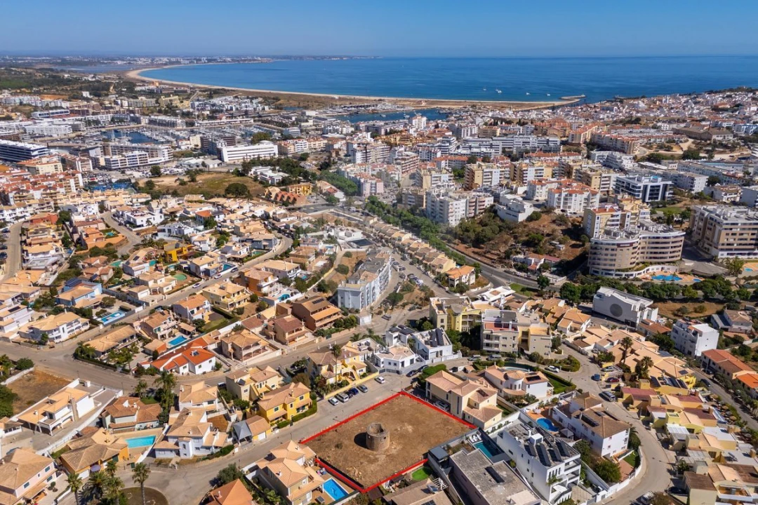 Terreno para Venda em Lagos (São Sebastião e Santa Maria) Foto 2