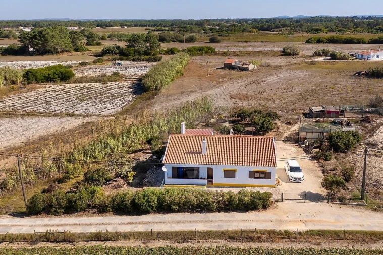 Moradia T3 para Venda em Rogil Foto 4