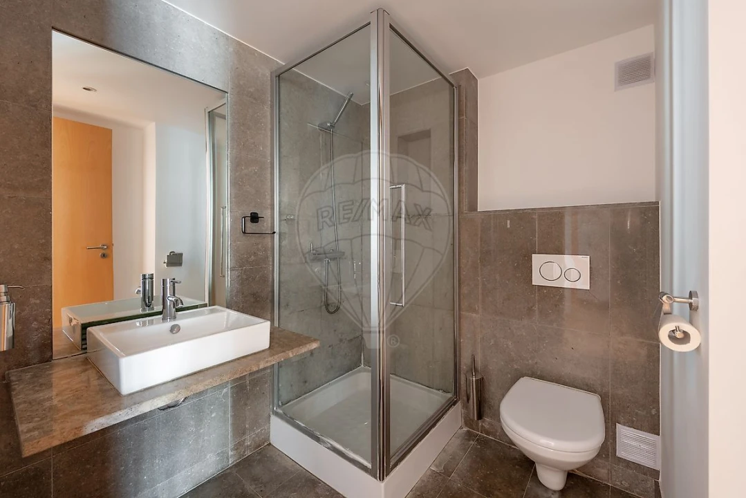 Apartamento T2 para Venda em Lagos (São Sebastião e Santa Maria) Foto 19