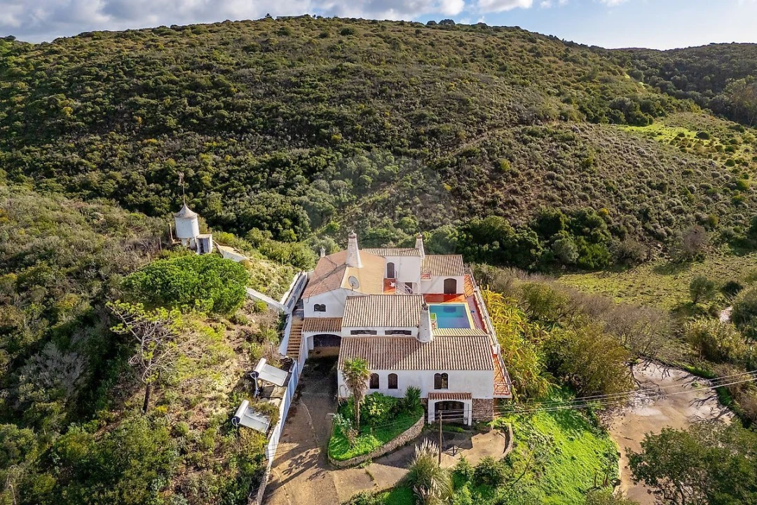 Moradia T5 para Venda em Vila do Bispo e Raposeira Foto 4