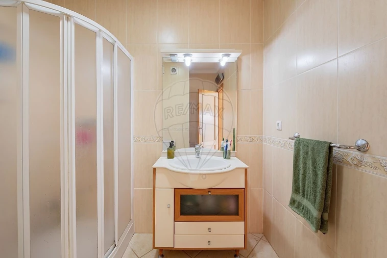 Apartamento T3 para Venda em Odiaxere Foto 12