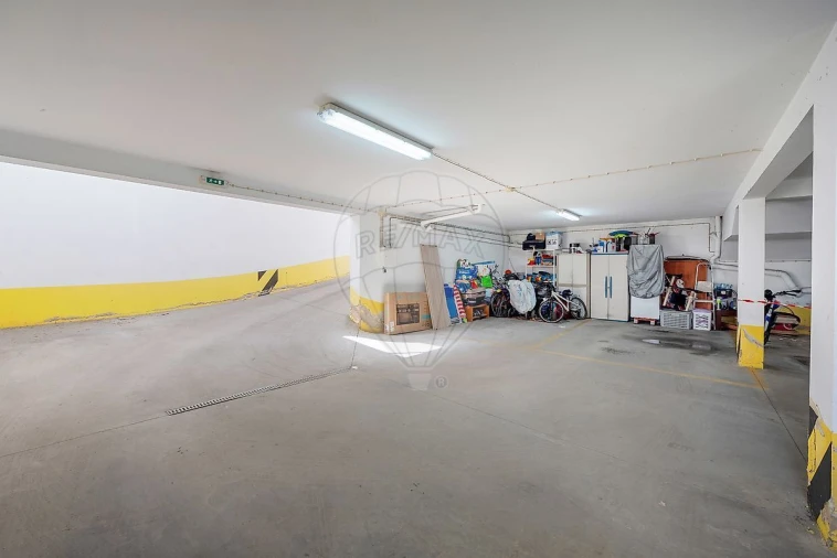 Apartamento T3 para Venda em Odiaxere Foto 26