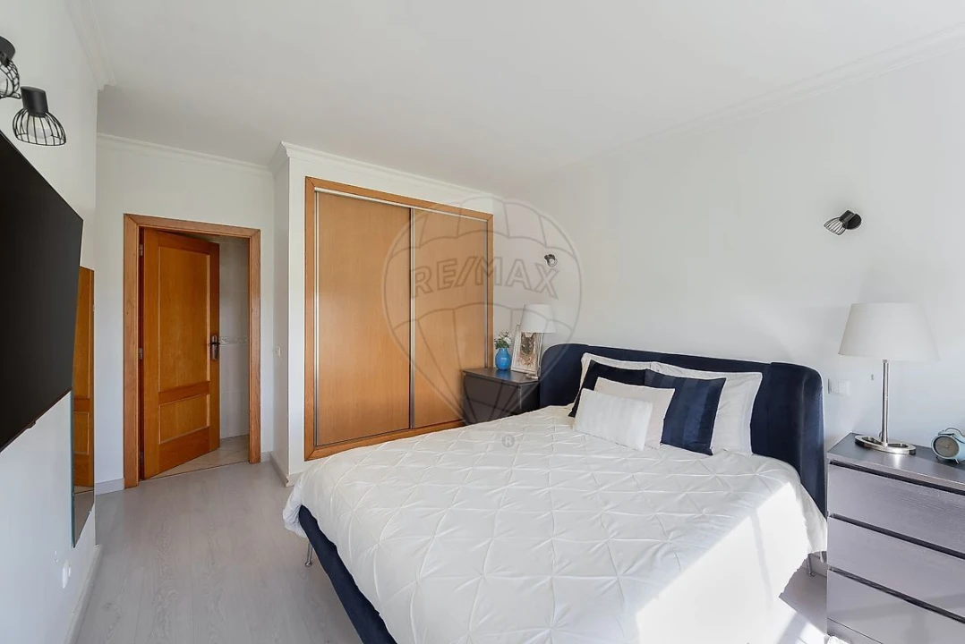 Apartamento T3 para Venda em Odiaxere Foto 10