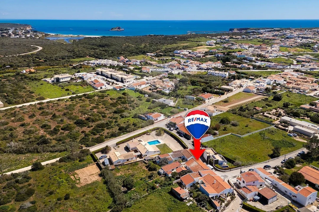 Moradia T4 para Venda em Vila de Sagres Foto 32