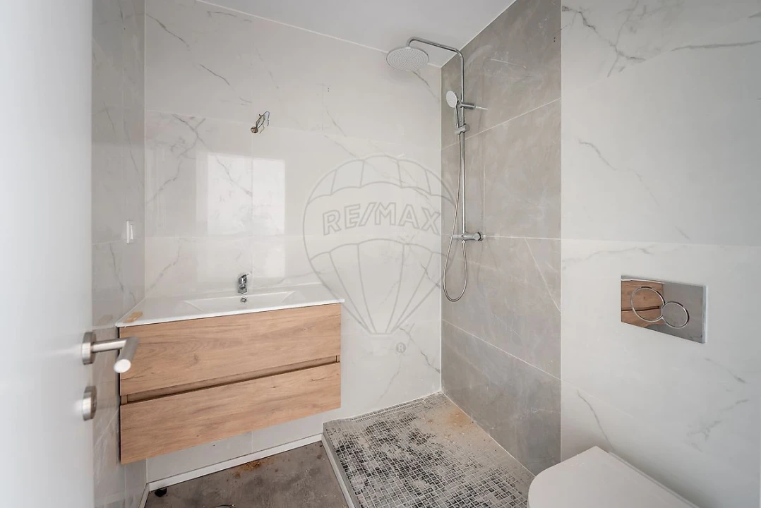 Apartamento T2 para Venda em Luz Foto 10