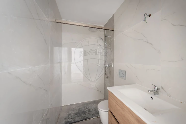 Apartamento T2 para Venda em Luz Foto 11