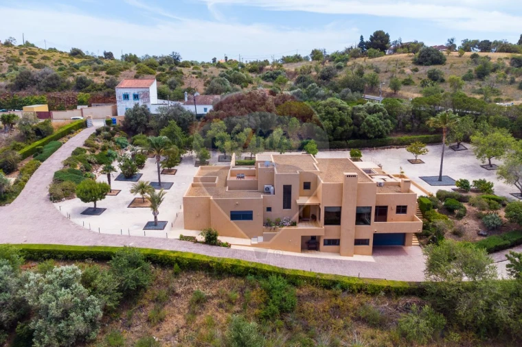 Moradia T5 para Venda em Lagos (São Sebastião e Santa Maria) Foto 29