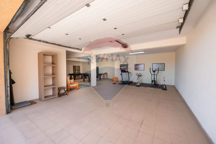 Moradia T5 para Venda em Lagos (São Sebastião e Santa Maria) Foto 27