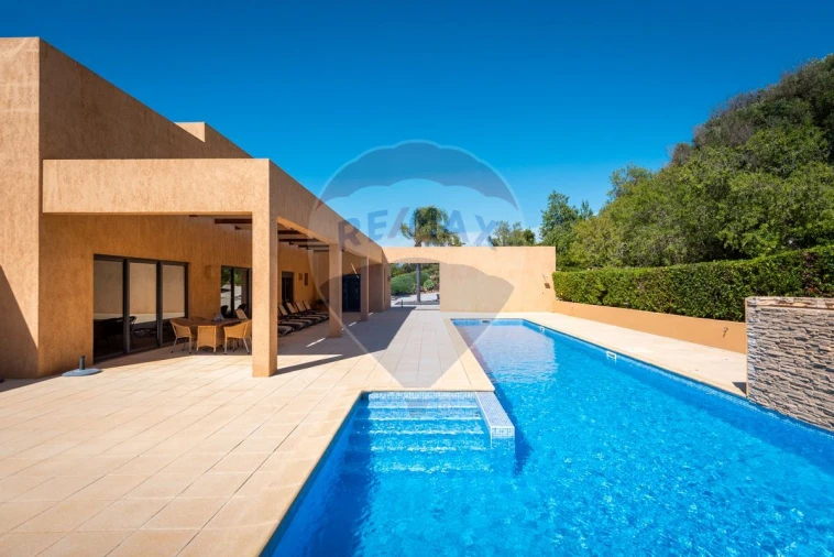 Moradia T5 para Venda em Lagos (São Sebastião e Santa Maria) Foto 31