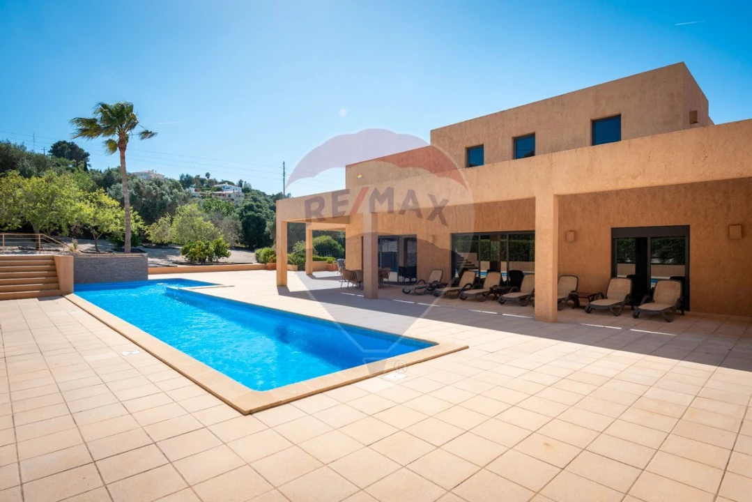 Moradia T5 para Venda em Lagos (São Sebastião e Santa Maria) Foto 40