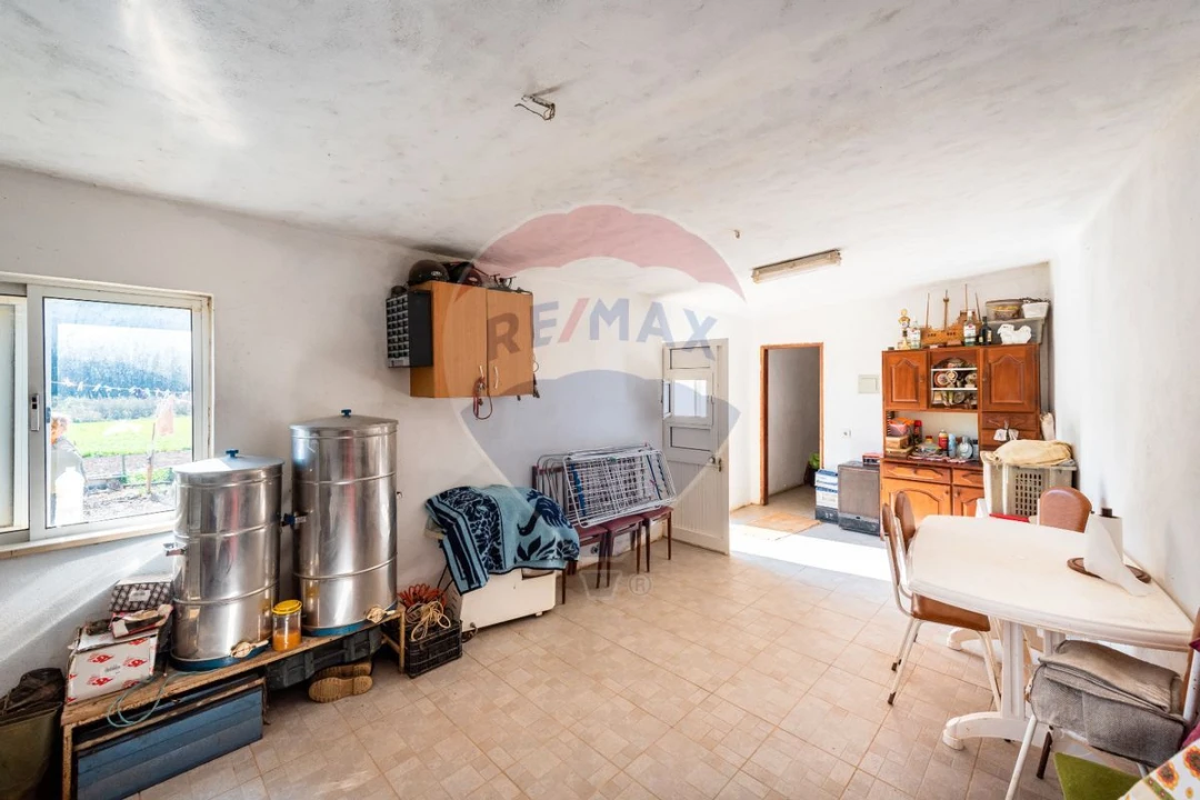 Moradia T2 para Venda em Budens Foto 9