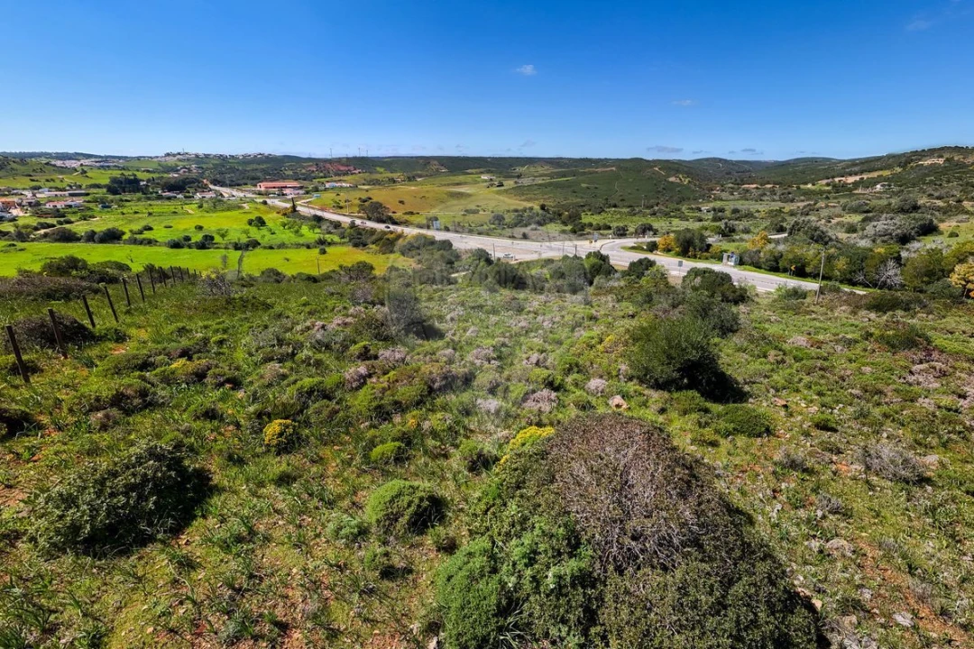 Terreno para Venda em Budens Foto 4