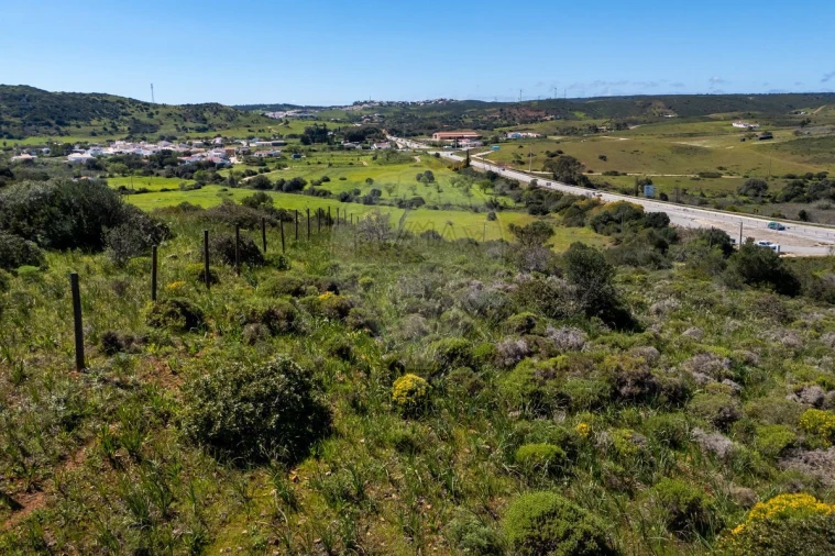 Terreno para Venda em Budens Foto 6