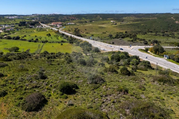 Terreno para Venda em Budens Foto 3