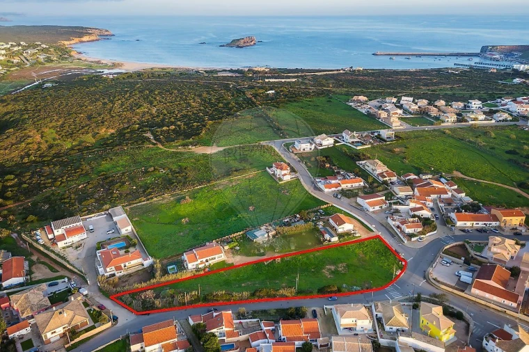 Terreno para Venda em Vila de Sagres Foto 2