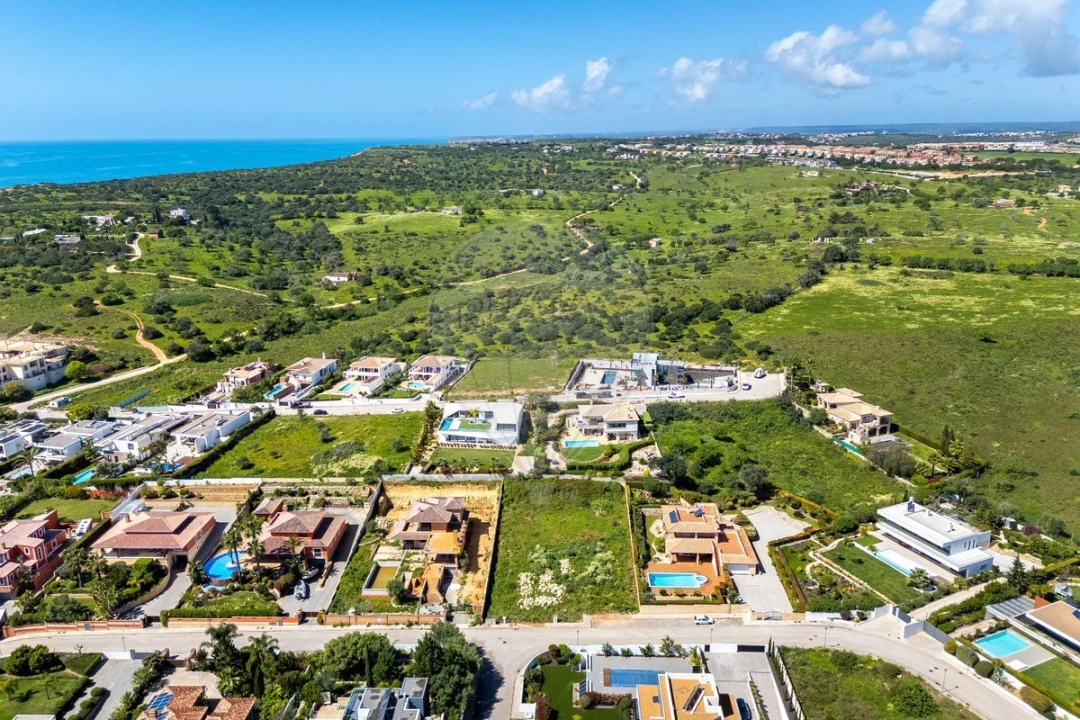 Terreno para Venda em Lagos (São Sebastião e Santa Maria) Foto 3