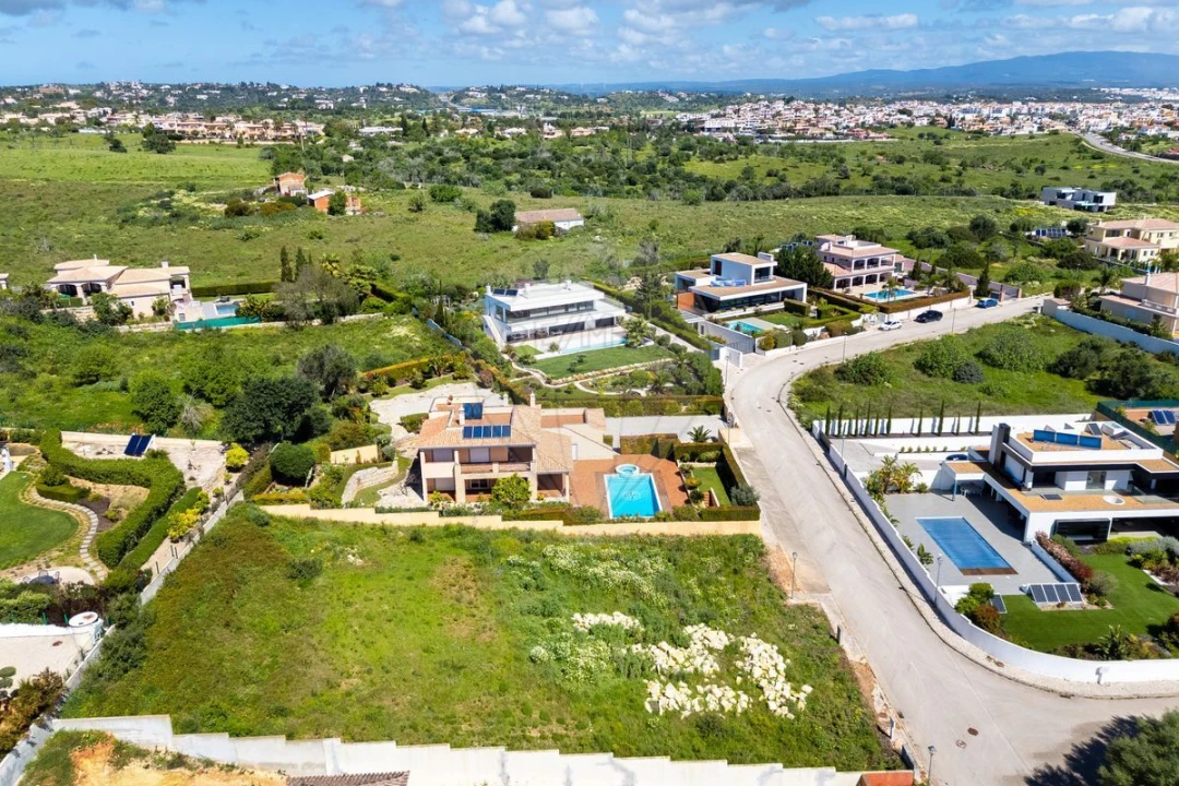 Terreno para Venda em Lagos (São Sebastião e Santa Maria) Foto 4