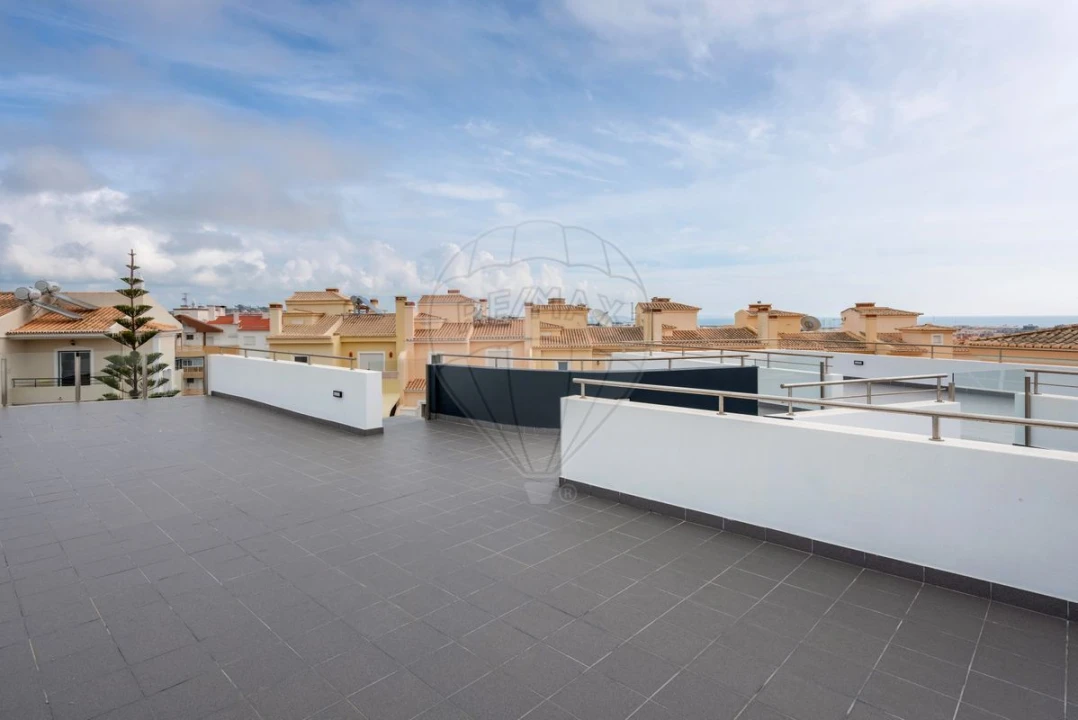 Moradia T4 para Venda em Lagos (São Sebastião e Santa Maria) Foto 31