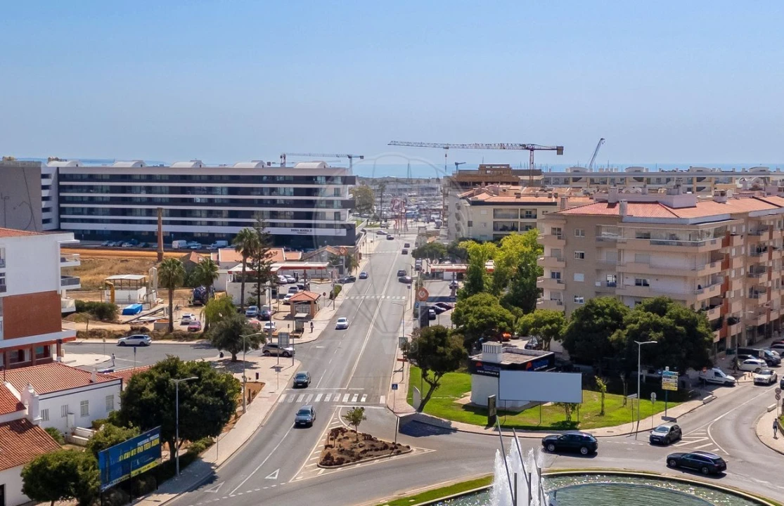 Moradia T6 para Venda em Lagos (São Sebastião e Santa Maria) Foto 3