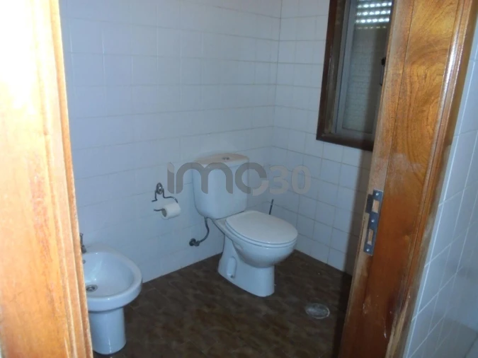 Armazém para Venda em Rio Tinto Foto 3