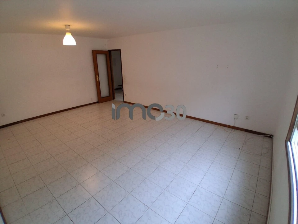 Apartamento T3 para Venda em Baguim do Monte (Rio Tinto) Foto 1