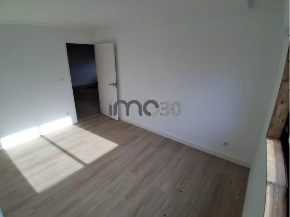 Apartamento T2 para Venda em Rio Tinto Foto 4