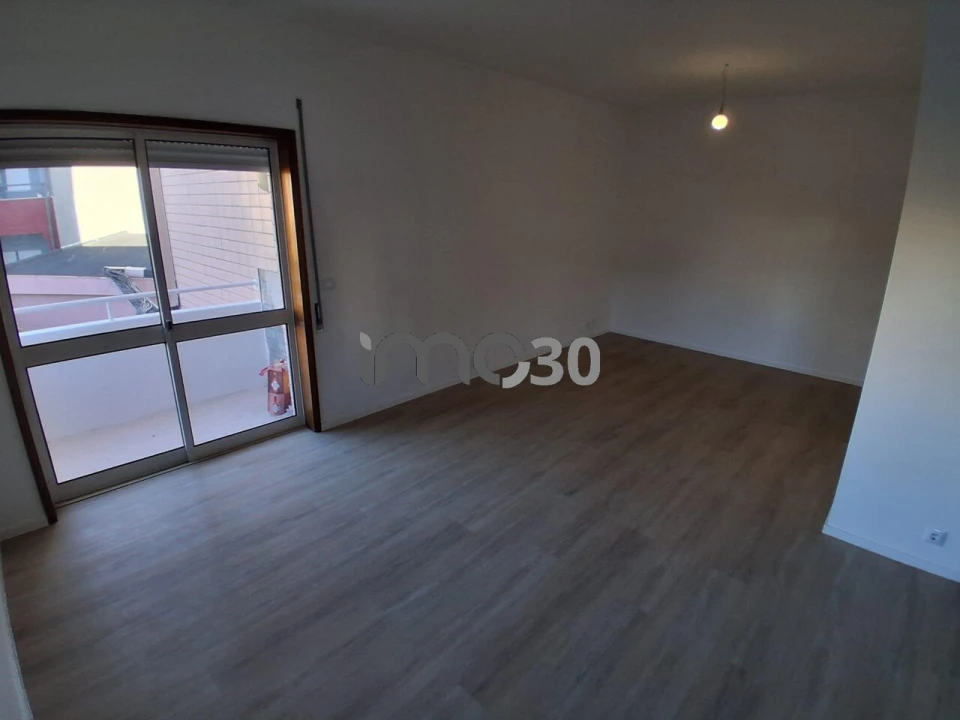 Apartamento T2 para Venda em Baguim do Monte (Rio Tinto) Foto 8