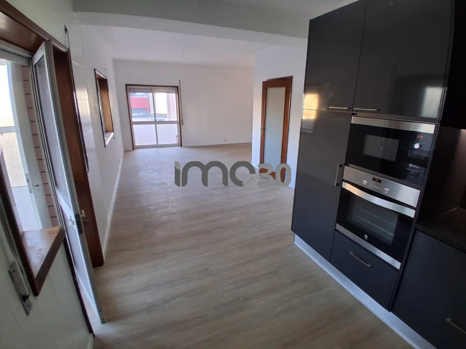 Apartamento T2 para Venda em Baguim do Monte (Rio Tinto) Foto 1