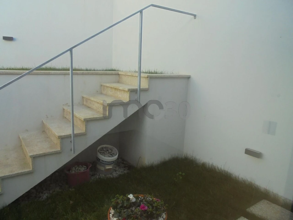 Moradia T2 para Venda em Aguas Santas Foto 3