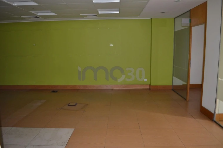 Loja para Venda em Rio Tinto Foto 3