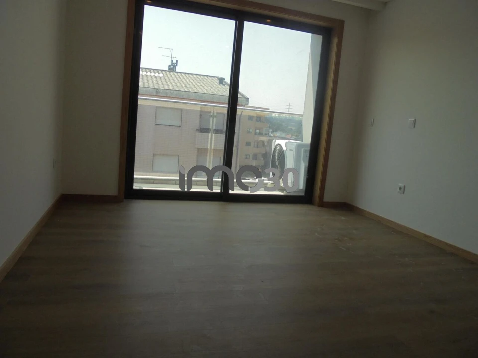 Apartamento T2 para Venda em Rio Tinto Foto 7