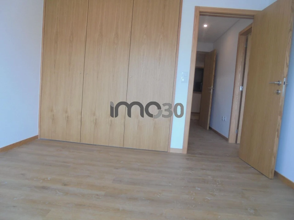 Apartamento T2 para Venda em Rio Tinto Foto 8