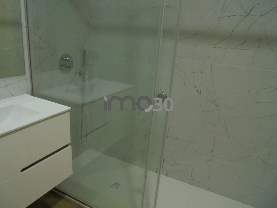 Apartamento T2 para Venda em Rio Tinto Foto 10