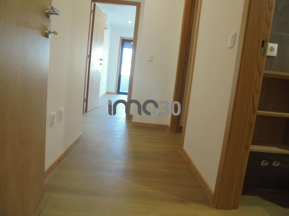 Apartamento T3 para Venda em Rio Tinto Foto 9