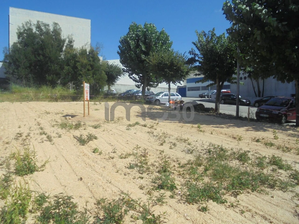 Terreno para Venda em Ermesinde Foto 4