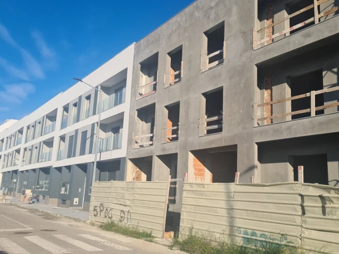 Apartamento T1 para Venda em Corroios Foto 2