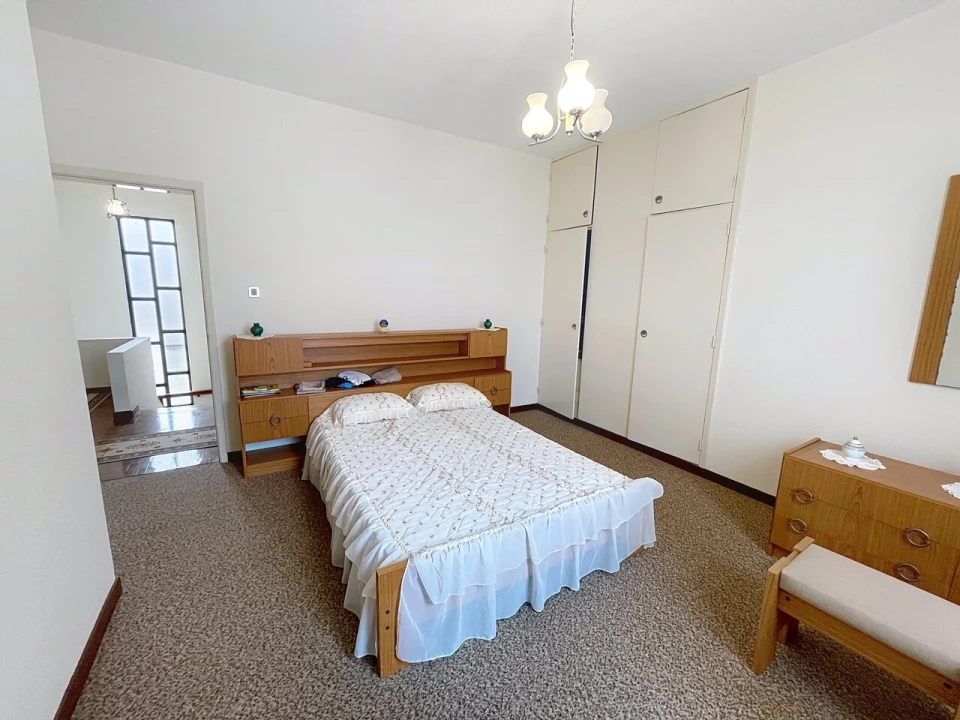 Moradia T4 para Venda em Calheta Foto 12