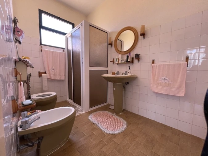 Moradia T4 para Venda em Calheta Foto 21